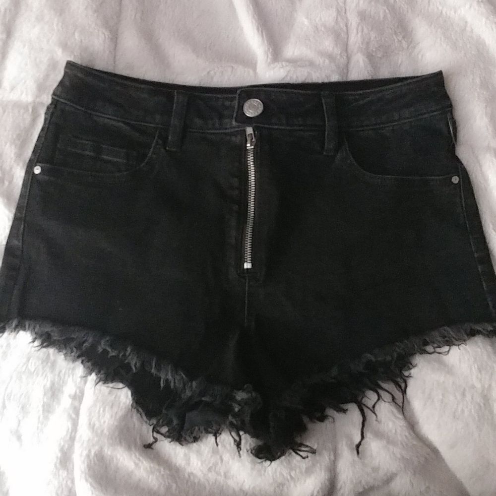 Refuge Shorts